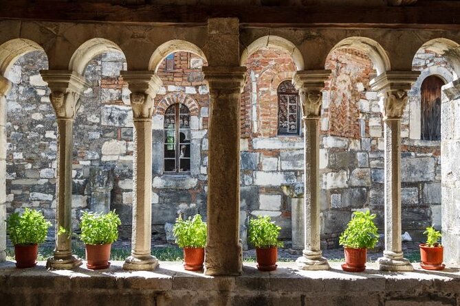 Apollonia and Ardenica Monastery - full day tour - What two hours at Apollonia feels like