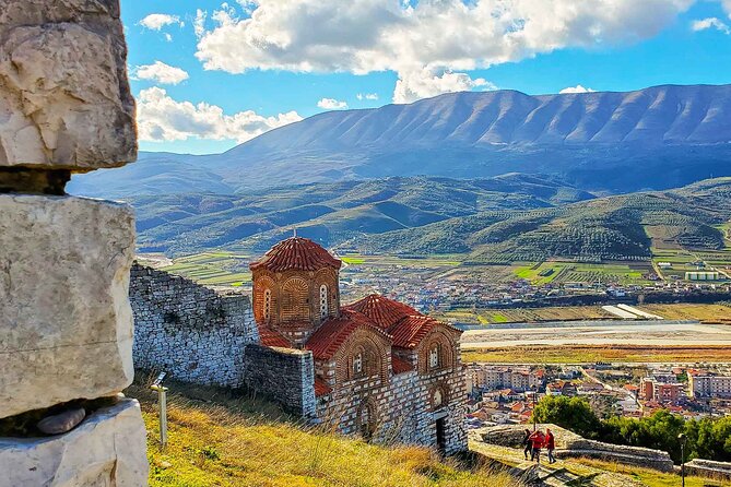 Berat - Unesco Heritage & Wine Tasting, Private Tour - Lunch at a traditional restaurant