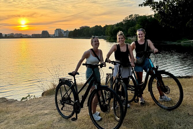 Bike or E-Bike Tour Tirana: Highlights & Grand Park Guided Cycle - Pedonalja and the layers beneath Toptani Castle