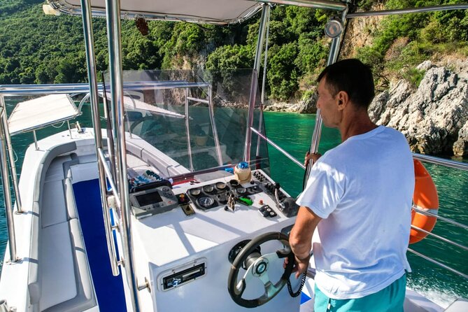 Boat Trip Around the Hidden Gems of Saranda - How the boat day compares with a normal Saranda beach day