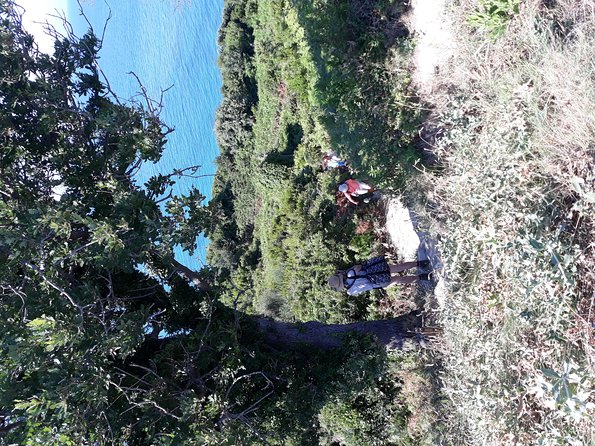 Cape Of Rodon - Day Tour by ADRIATIK TOURS LLC - Walking toward Rodoni Castle