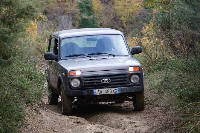 Drive a 4x4 Off-Road in the Tirana Valleys - Learning the controls before the rough ground