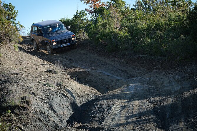 Drive a 4x4 Off-Road in the Tirana Valleys - What the guides add to the drive