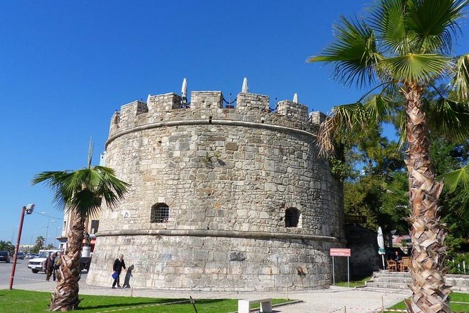 Durres & Wine Tasting Tour - Walking Durres Walls, Baths, and Street Art