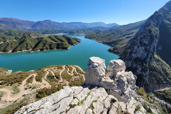 Hey Albania: Bovilla Afternoon Tour – Nature & Lake - A traditional Albanian lunch after the climb