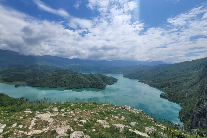 Hey Albania: Bovilla Afternoon Tour – Nature & Lake - Bovilla Lake and the restaurant with a view