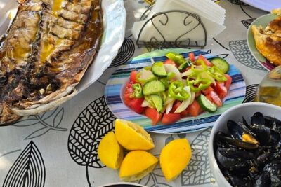Ksamil: Mussel Sailing Tour with Food and Drink in Albania