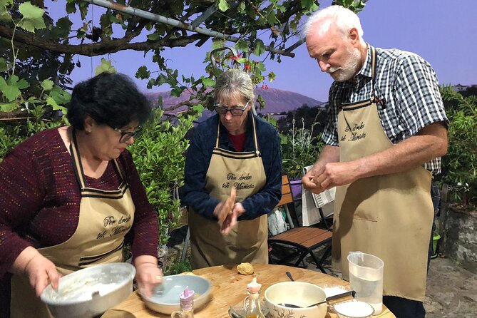 Prepare Osa with Teta Marjeta - The menu: Qifqi, Osa, and Hasude