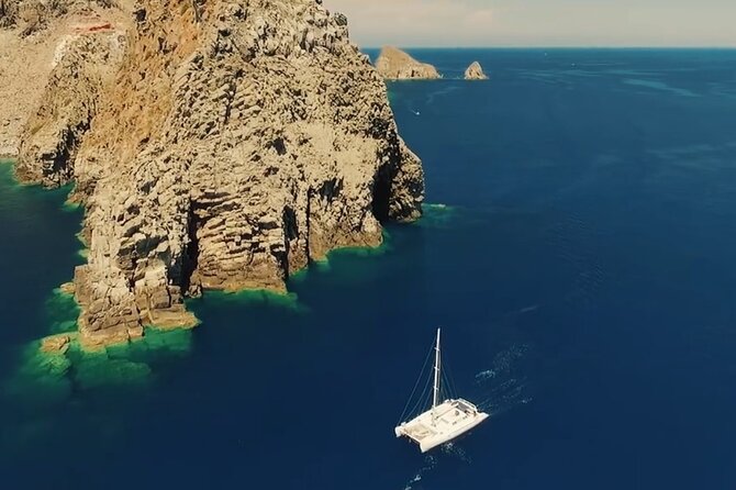 Saranda Catamaran VIP to Krorez and Kakome Beach with Lunch - Leaving Saranda from Limion Port at 9:30