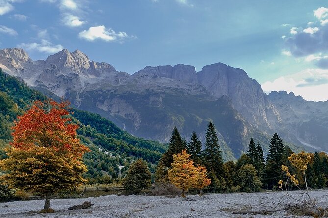 Self-Guided Hiking Tour: Theth, Valbona & Koman Lake in 3 Days - Why this three-day route works
