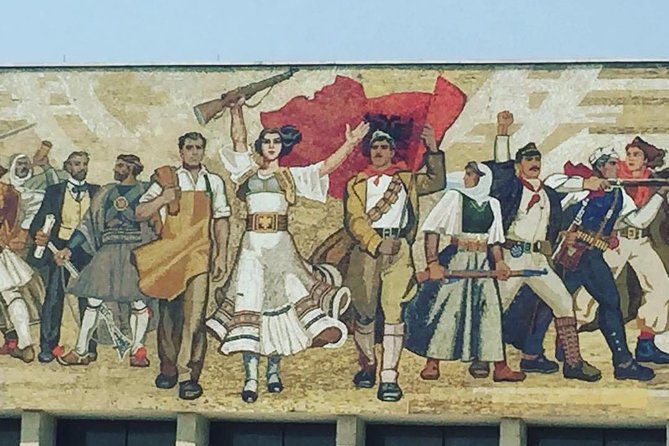 Tirana by locals - Blloku, from forbidden district to café quarter
