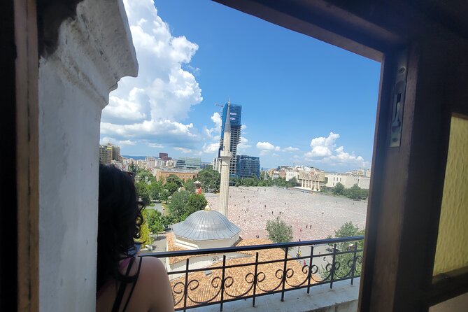 Tirana’s Communist Past: A Tasting Tour with Traditional Lunch - Et’hem Bey Mosque and the place of religion
