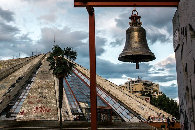 Tour a Piedi di Tirana - Blloku and Enver Hoxha’s former residence