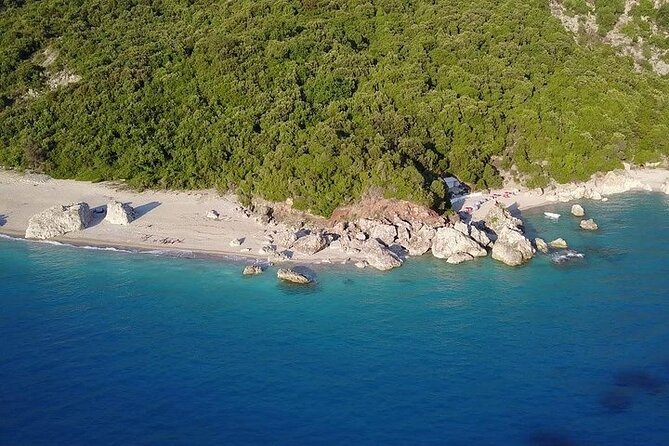 Visit Kroreza Beach by Boat - The approach to a roadless beach