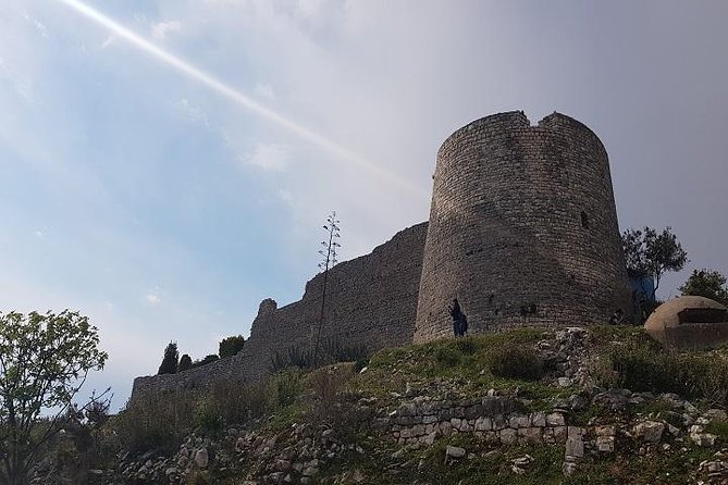 Visit The National Park of Blue Eye and The Fortress of Lekuresi - Pickup deserves careful attention