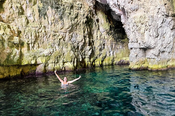 Vlore Speedboat Tour to Sazan Island & Haxhi Ali Cave - From Vlore to Sazan Island by speedboat